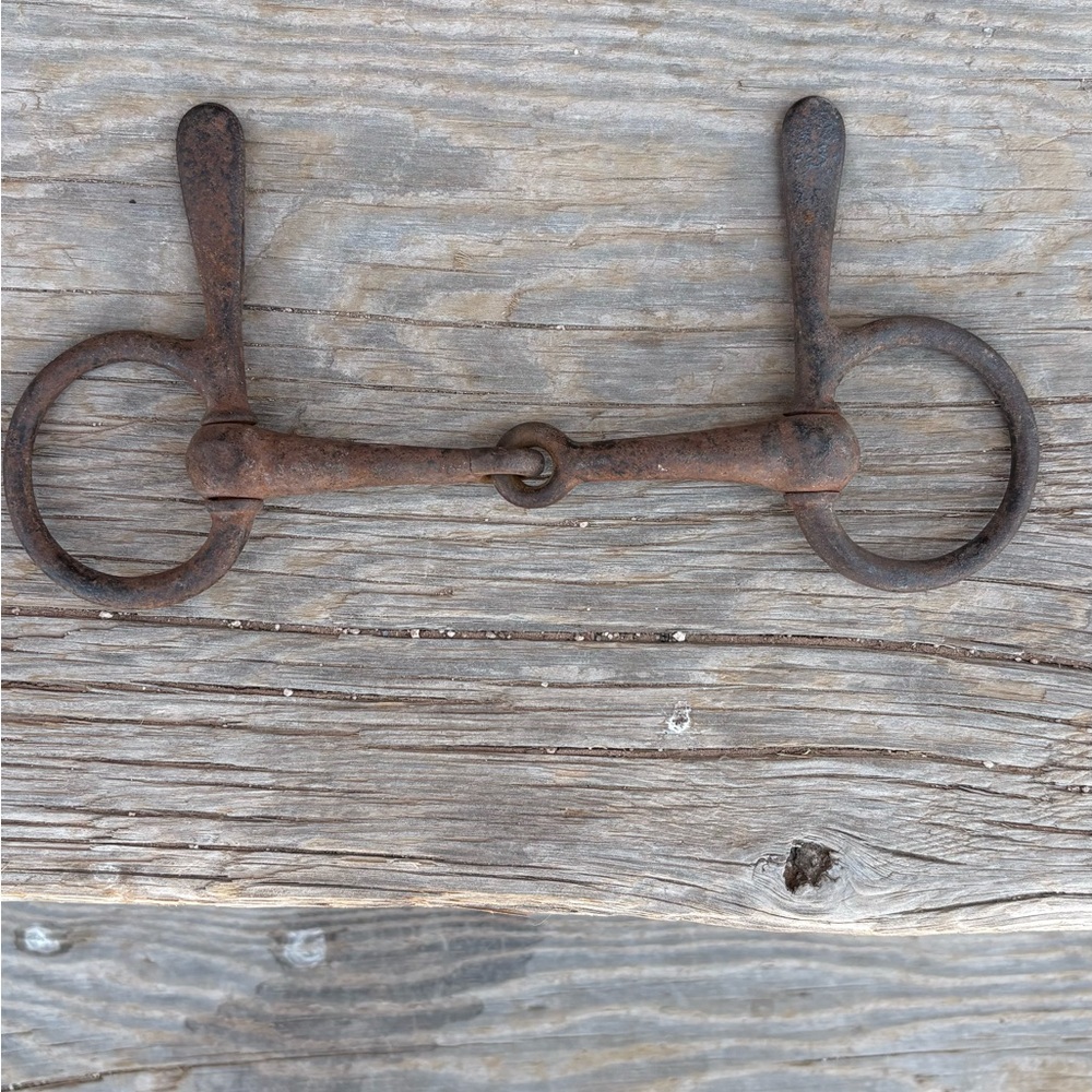 Old rusted metal bits.